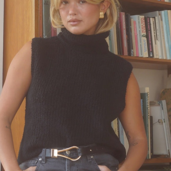Turtleneck Top Black - Picture 2 of 2